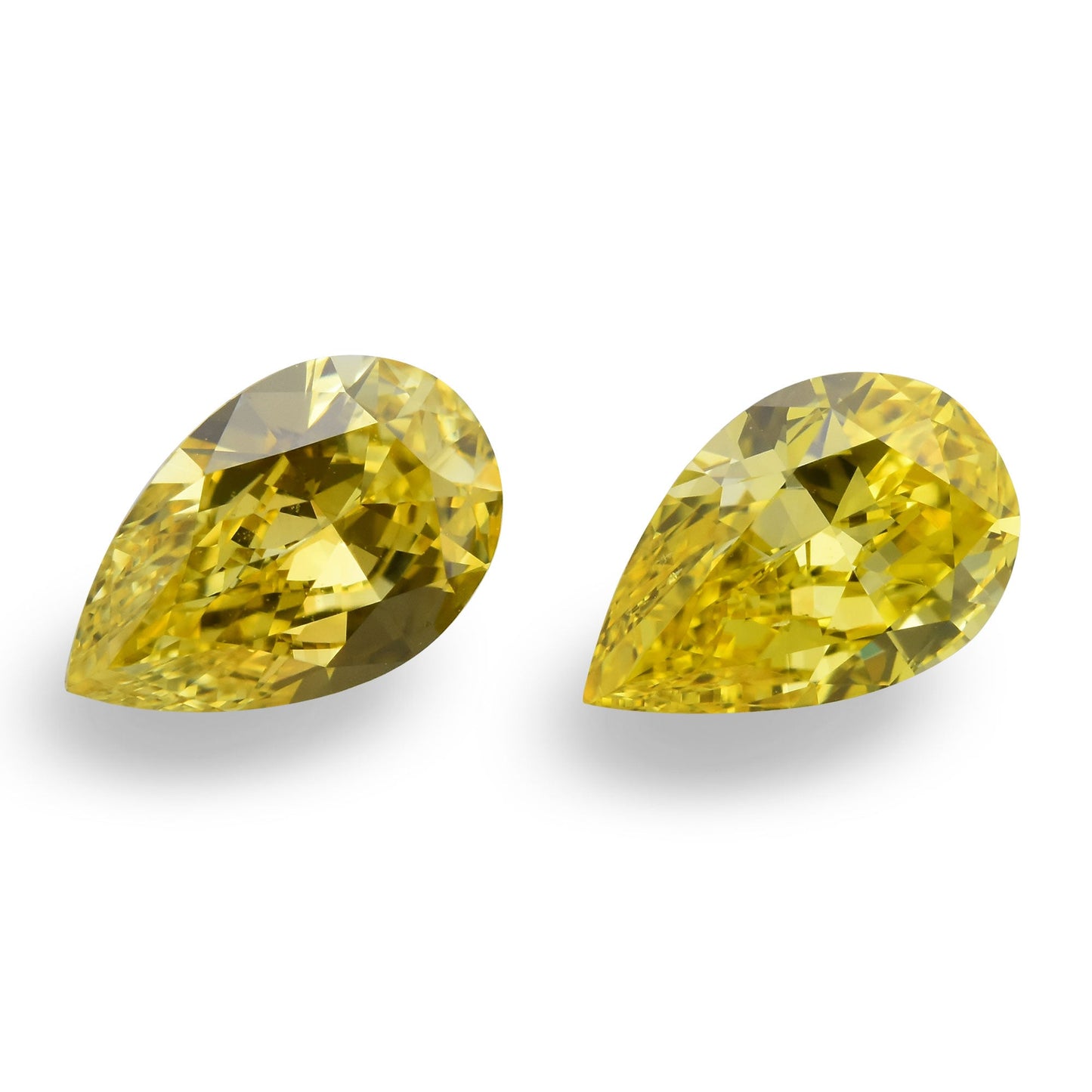 1,03 Karat Fancy Vivid Yellow Birnen-Diamanten SI1