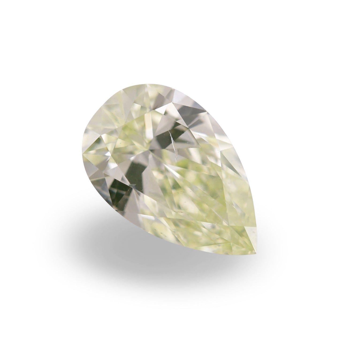 0,51 Karat Fancy Light Green Yellow Pear Diamond SI2 GIA
