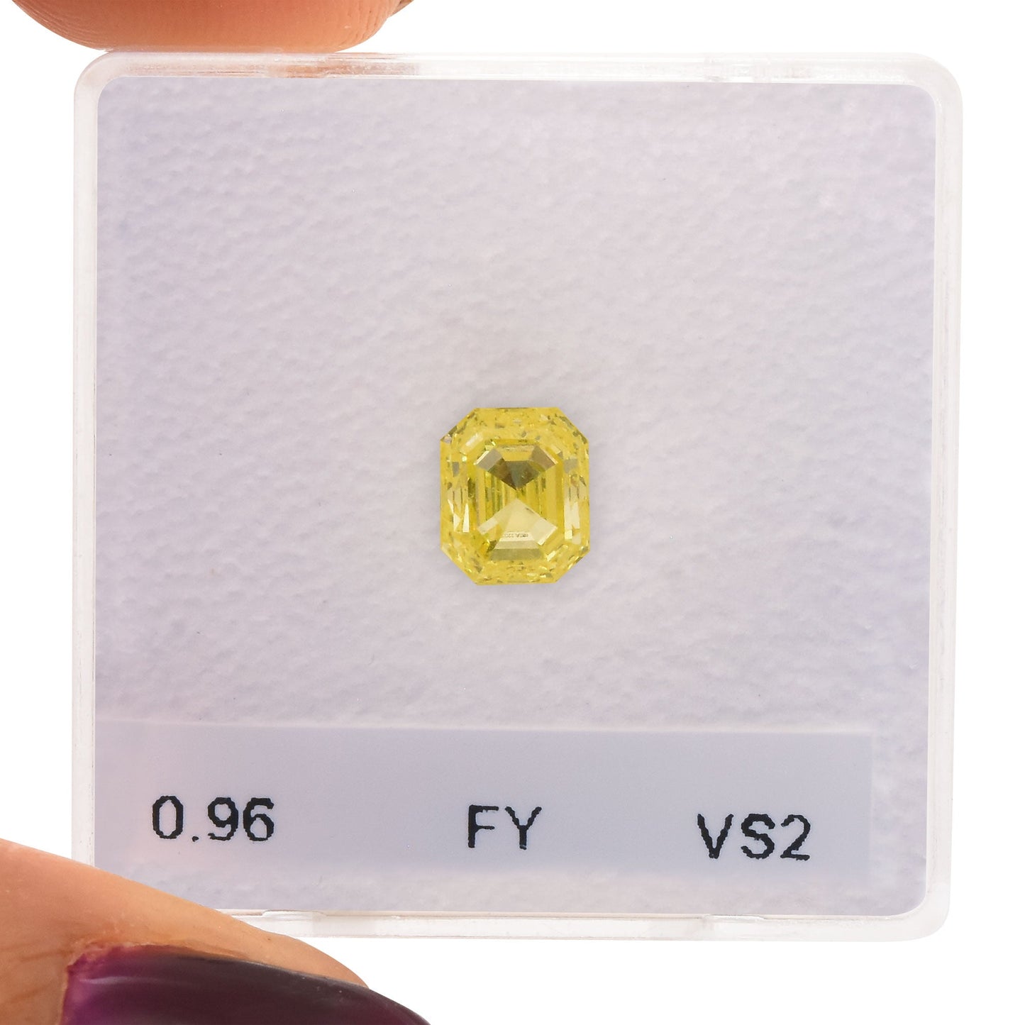 0,77 Karat Fancy Yellow Emerald Diamond VS2 GIA