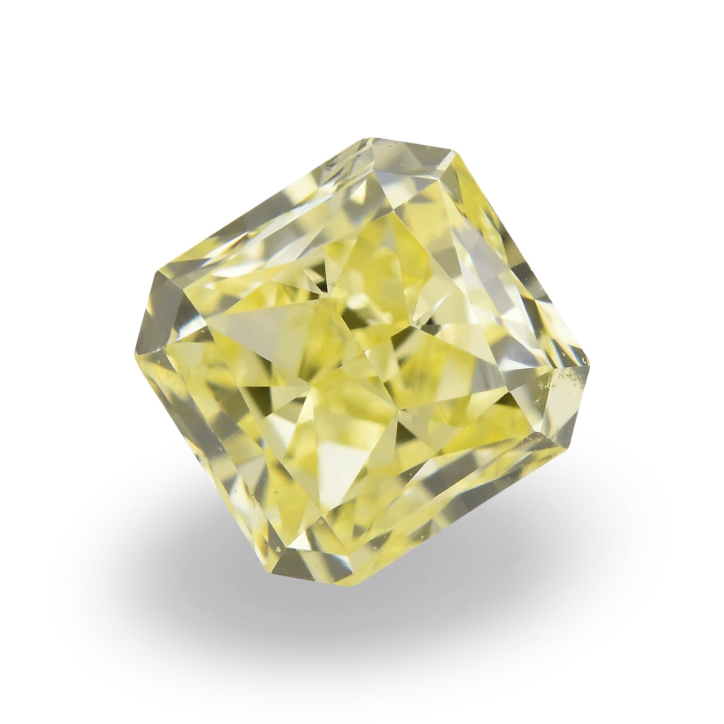 0,43 Karat Fancy Yellow Radiant (SI1) GIA