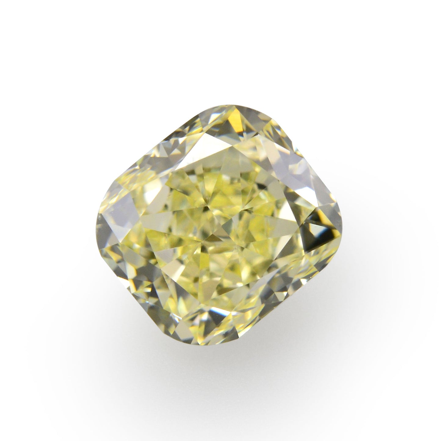 0,64 Karat Y-Z Kissen-Diamant (VS2) GIA