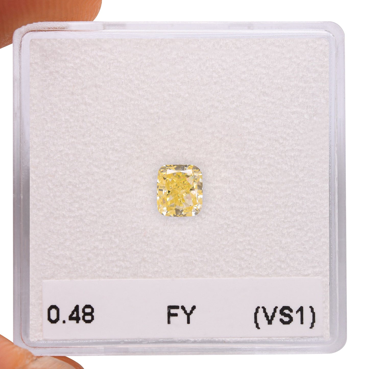 0,48 Karat Fancy Yellow Cushion Diamond (VS1)
