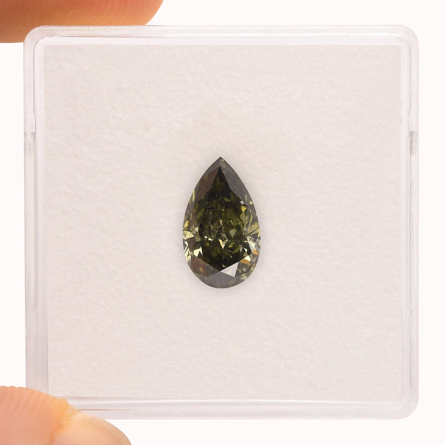 1,06 Karat Chamäleon-Birnen-Diamant I1 GIA