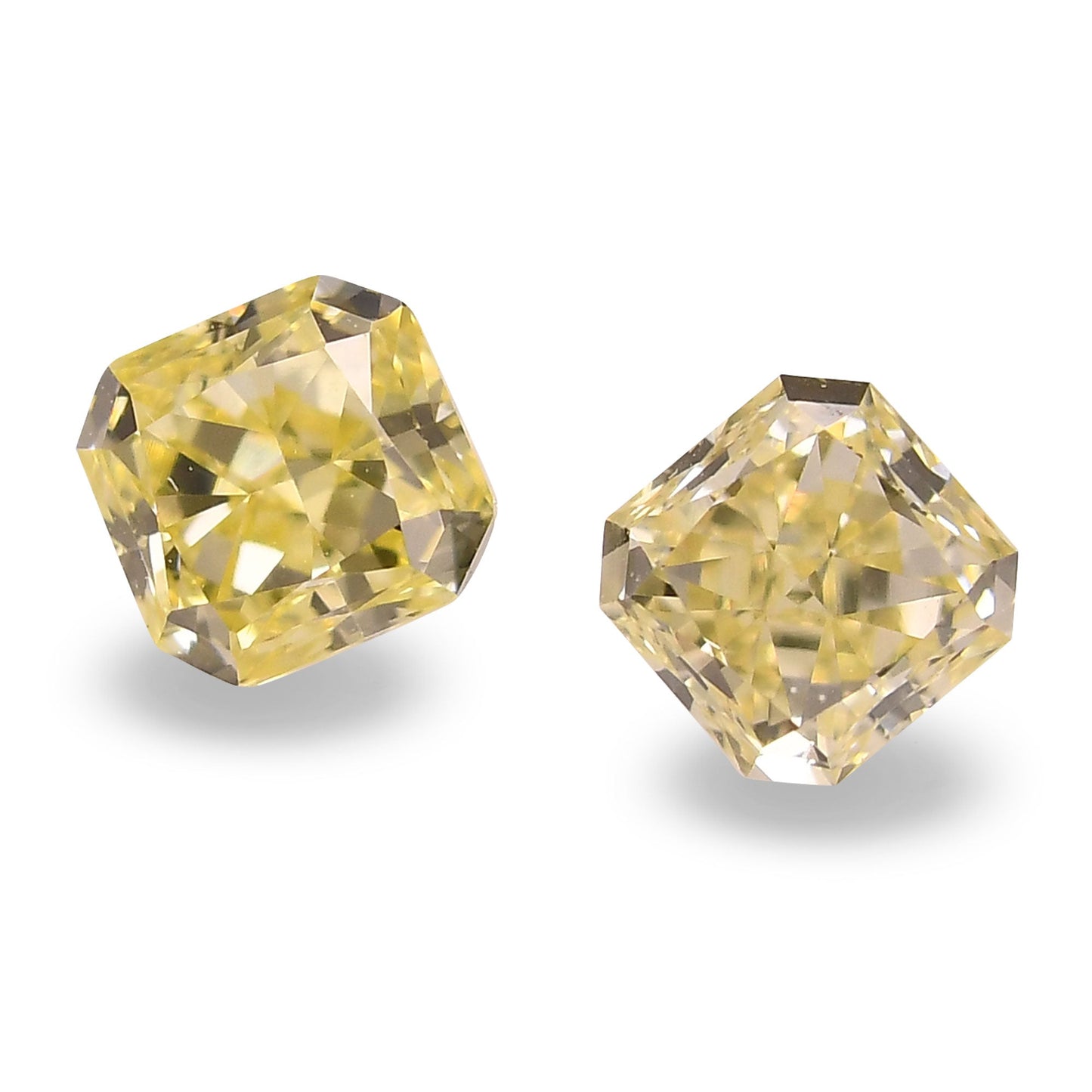 0,44 Karat Fancy Yellow Radiant Diamanten (VS)