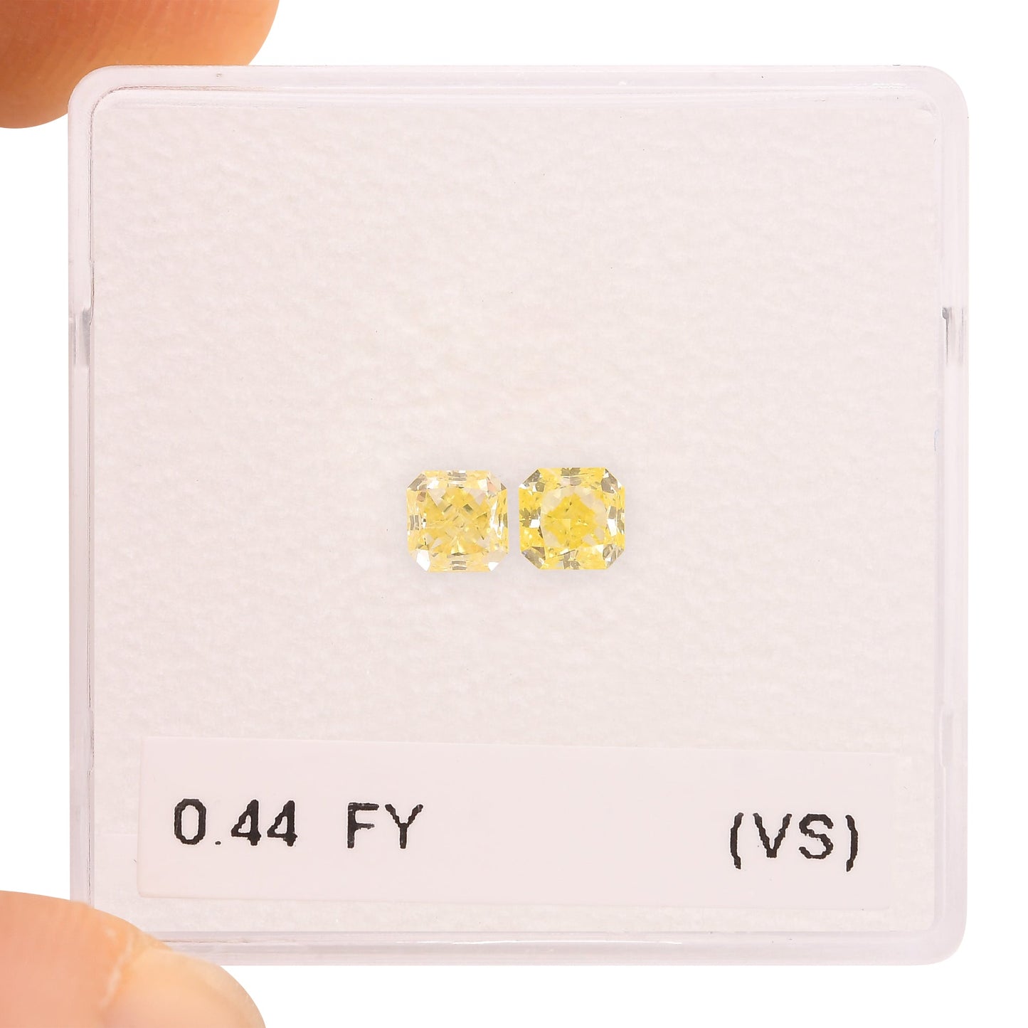 0,44 Karat Fancy Yellow Radiant Diamanten (VS)