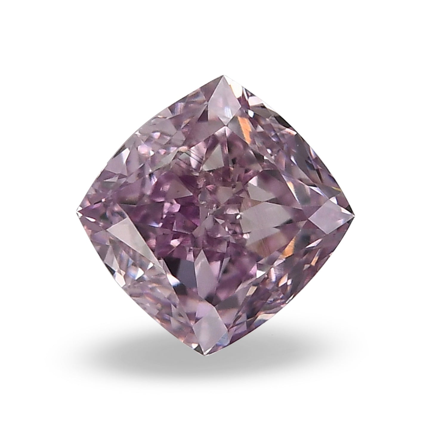 0,56 Karat Fancy Intense Purple Pink Cushion Diamond VS2 GIA