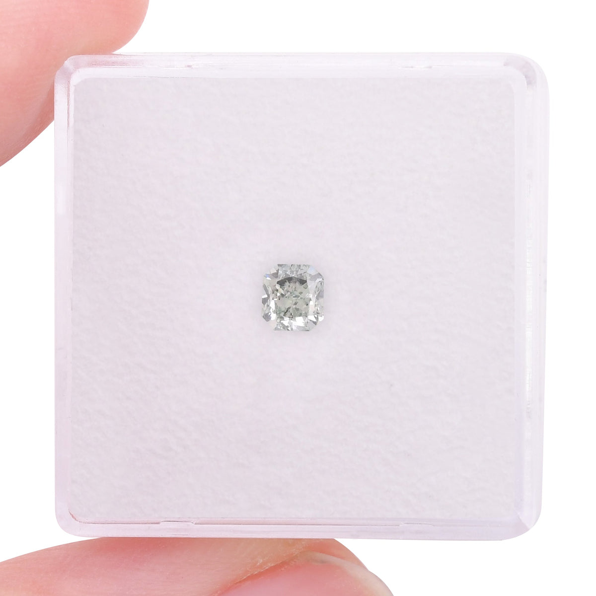 Radiant Diamond | 0.39 ct | Fancy Green | SI1 | GIA | Ref 462911