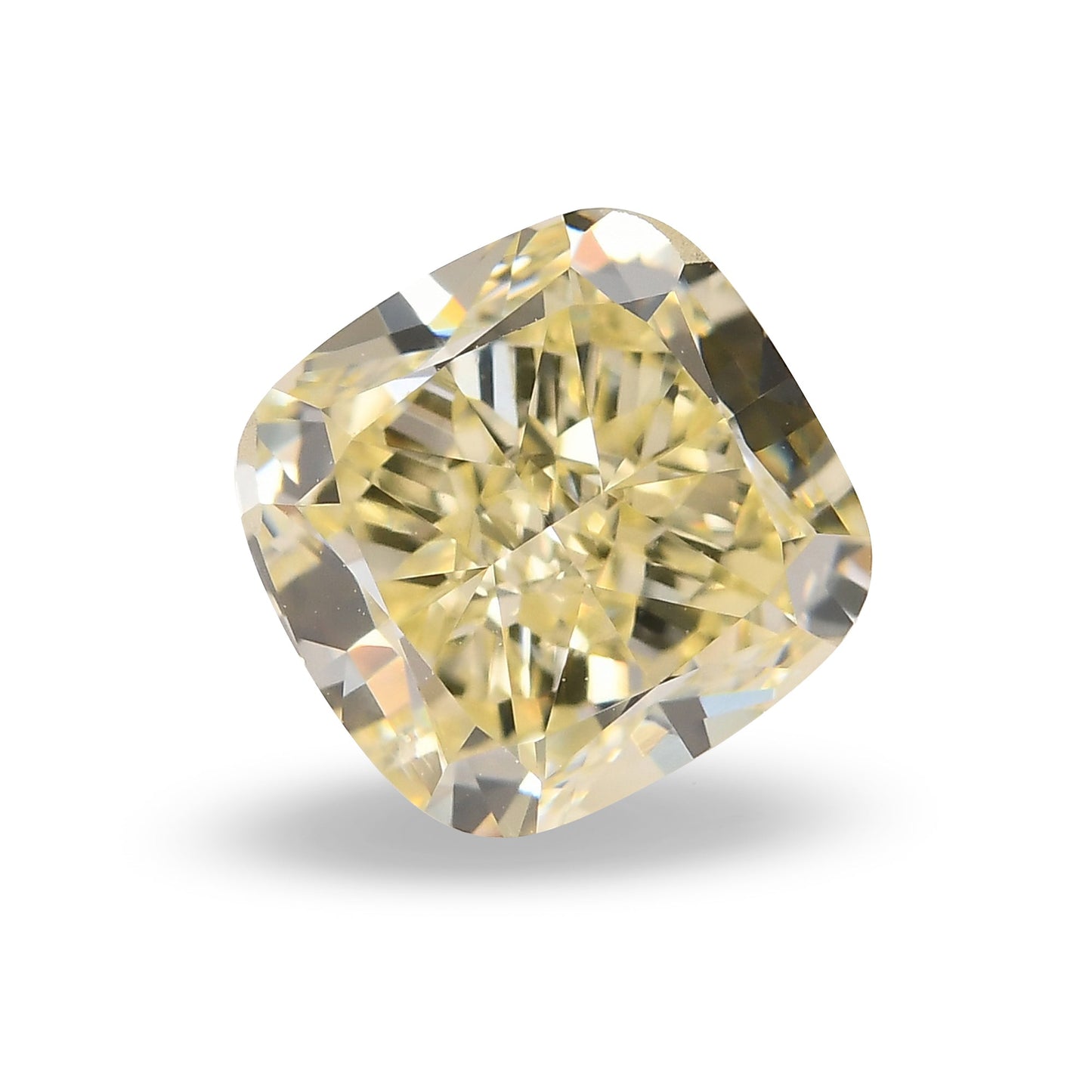 1,92 Karat Fancy Light Yellow Cushion Diamond SI1 GIA