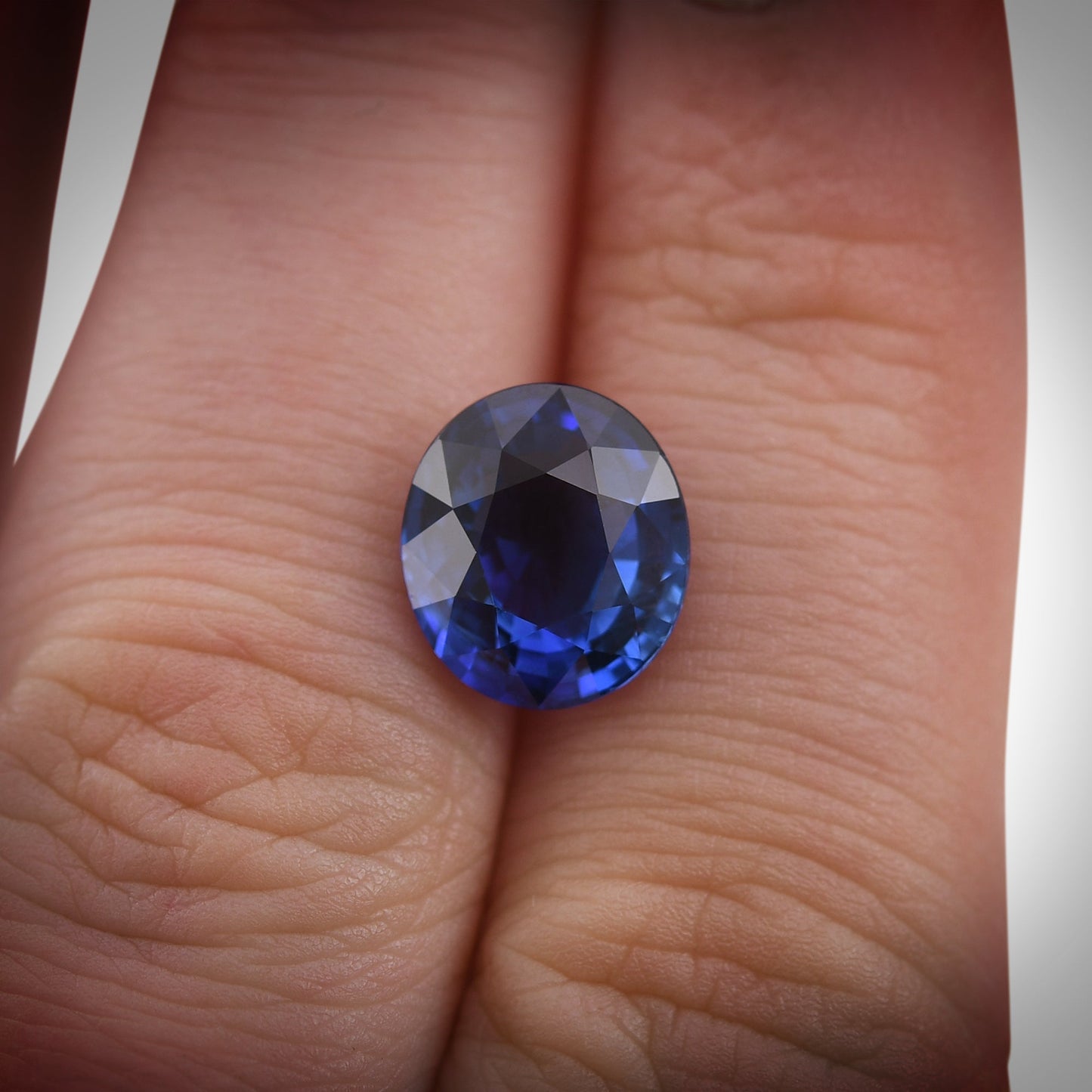5,04 Karat blauer ovaler Saphir aus Sri Lanka, GIA-geprüft