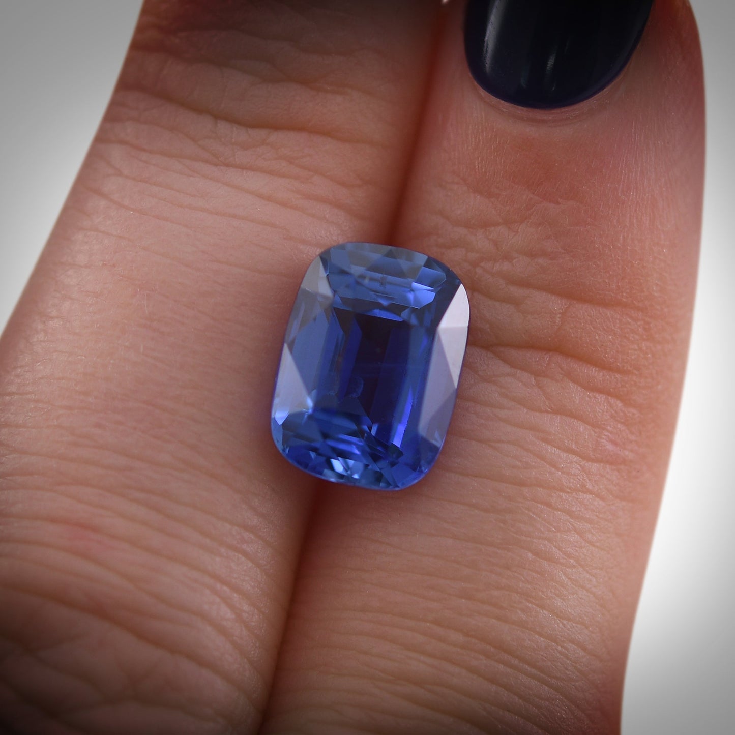 5,57 Karat blauer Kissen-Saphir aus Sri Lanka, GIA