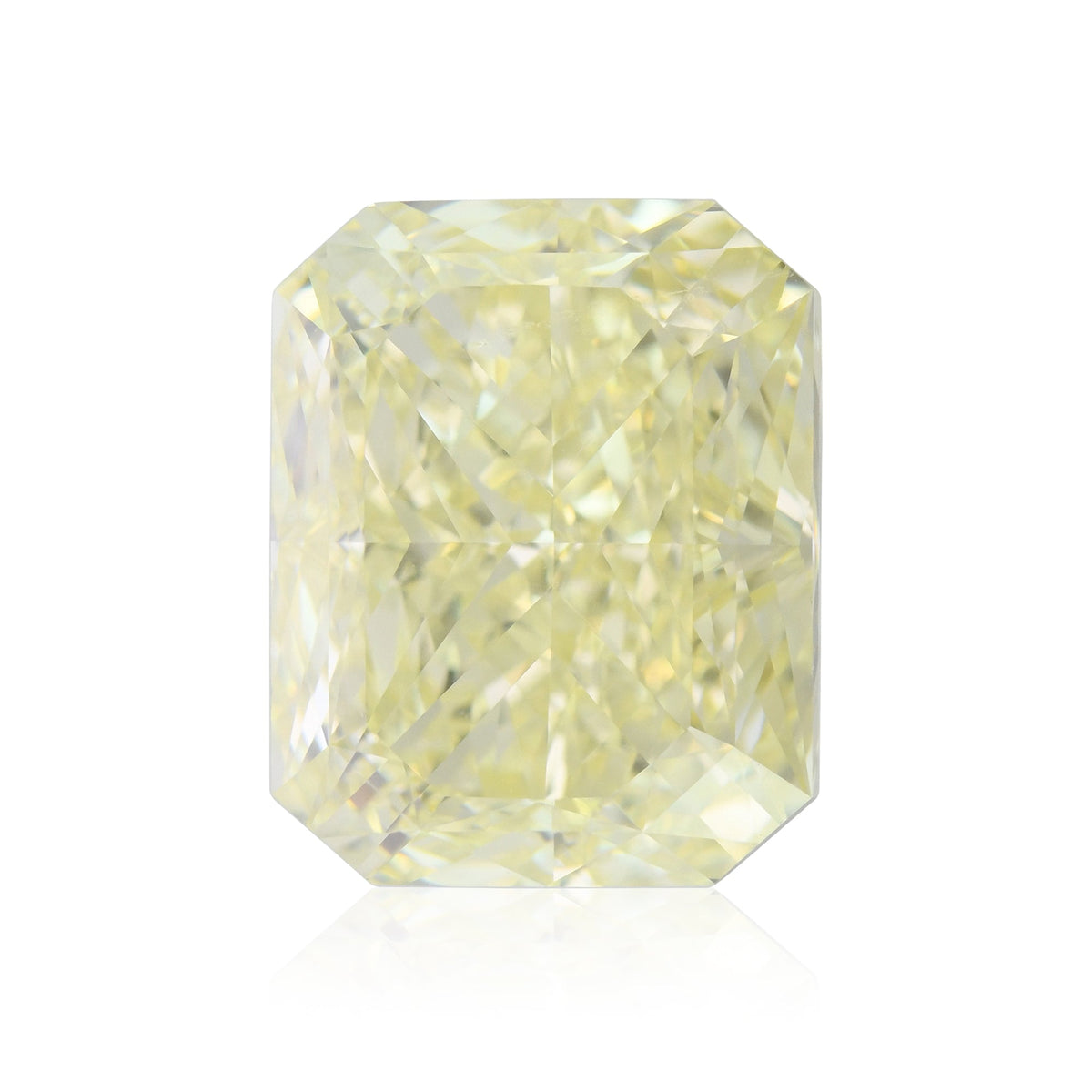 Radiant Diamond | 5.61 ct | Fancy Light Yellow | VS1 | GIA | Ref 720318