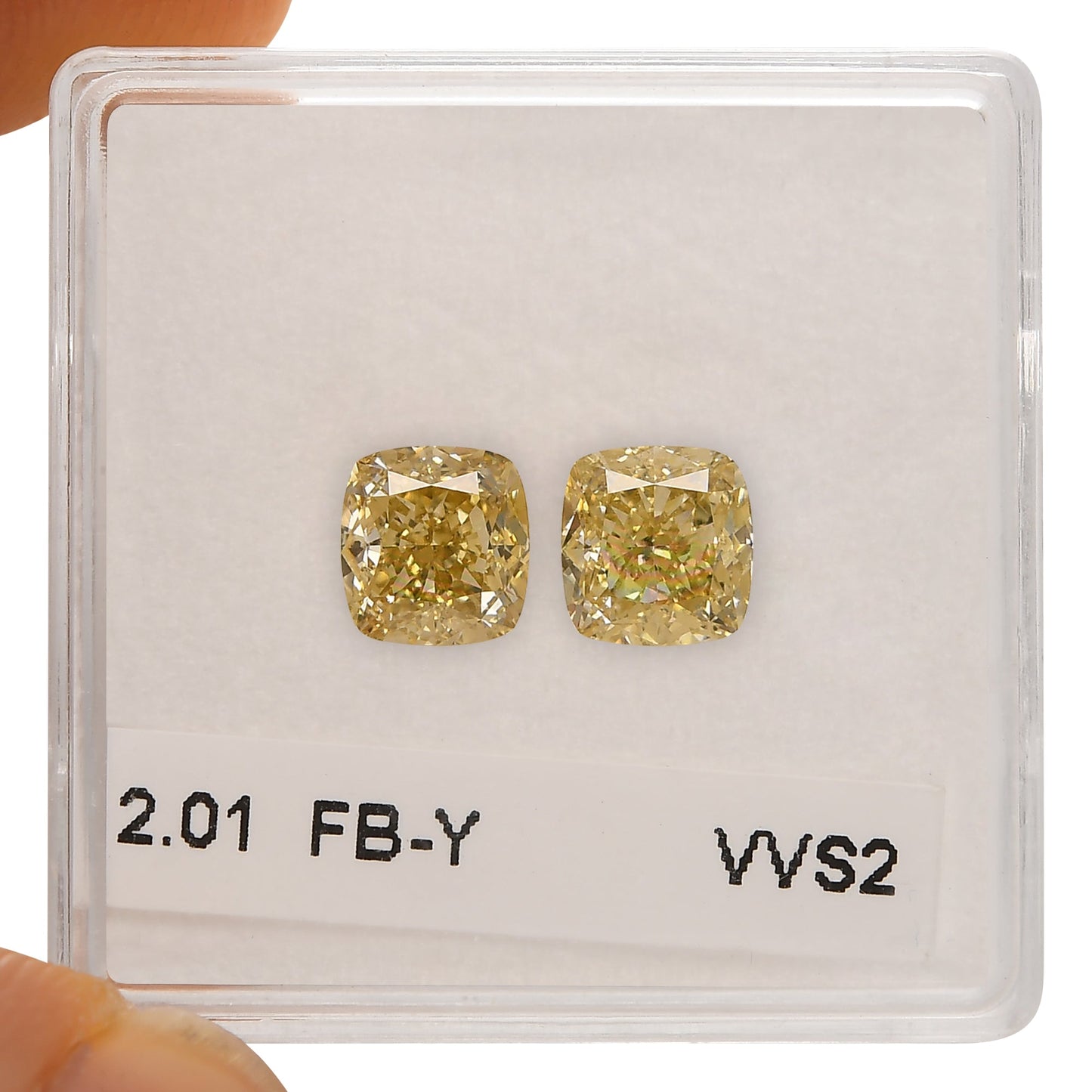 2,01 Karat Fancy Brownish Yellow Cushion Diamonds VVS2 GIA