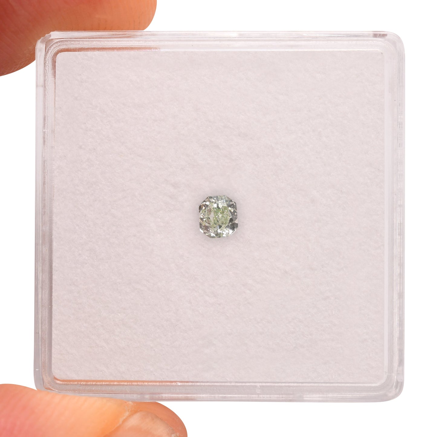 0,14 Karat Fancy Green Radiant (VS1) GIA