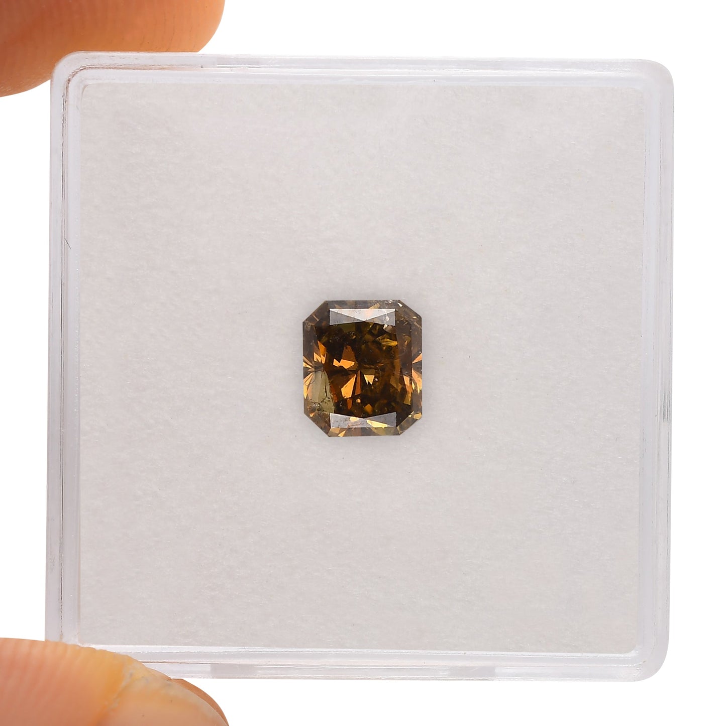 1,02 Karat Fancy Yellow Brown Radiant (I2) GIA