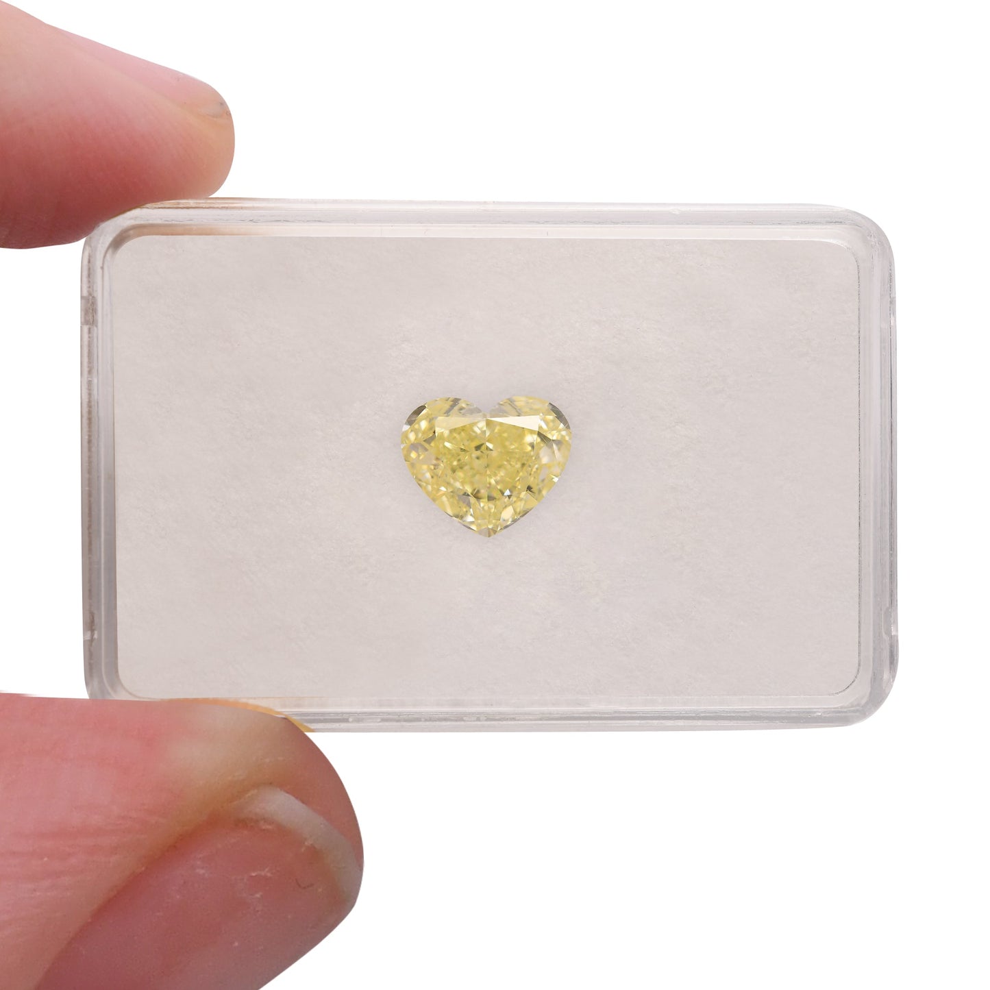 6,02 Karat W-X HERZ-Diamant VS2 GIA