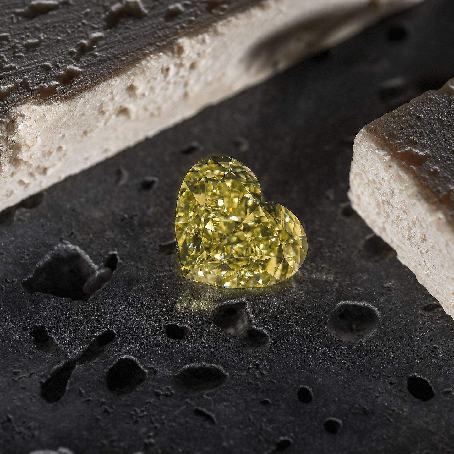 6,02 Karat W-X HERZ-Diamant VS2 GIA