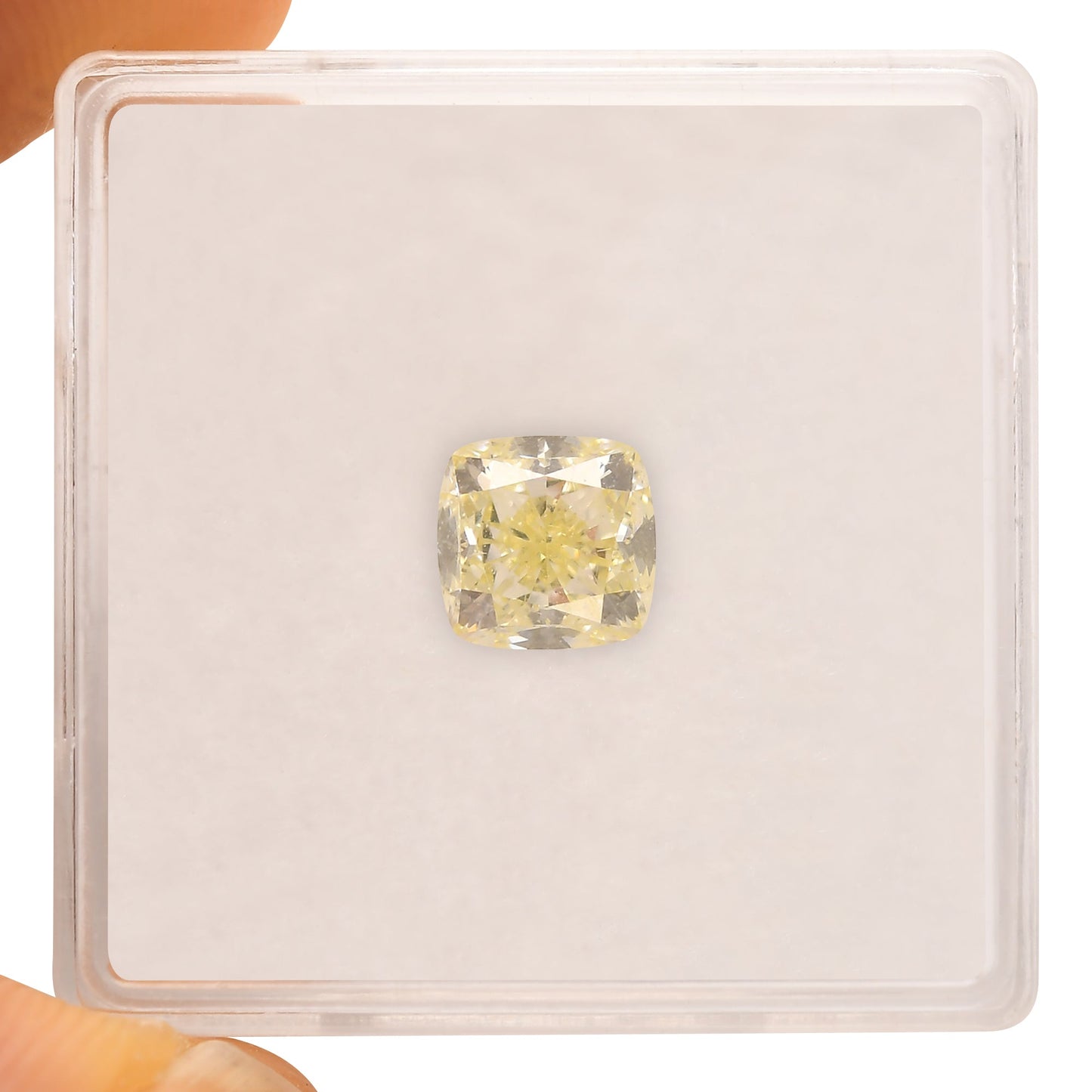 1,50 Karat W-X Kissen-Diamant VVS1 GIA