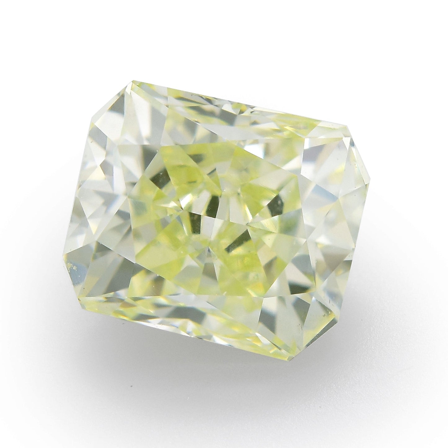 0,80 Karat hellgrün-gelber strahlender Diamant VS1 GIA