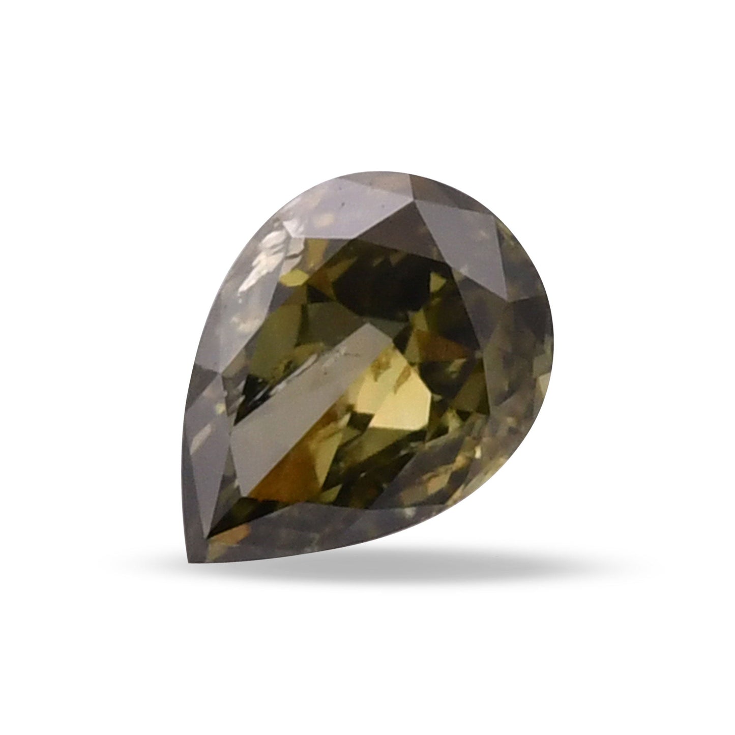 0,39 Karat Chamäleon-Birnen-Diamant (SI2) GIA