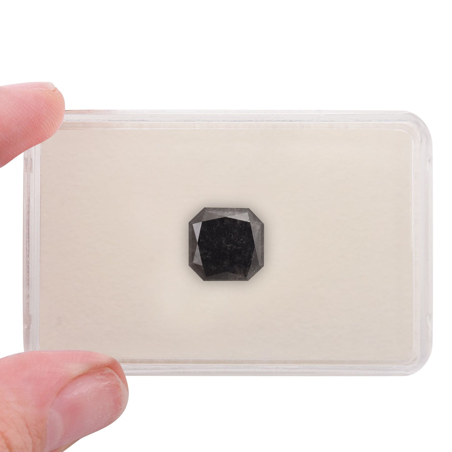 7,27 Karat Fancy Black Radiant Diamant (GIA-geprüft)