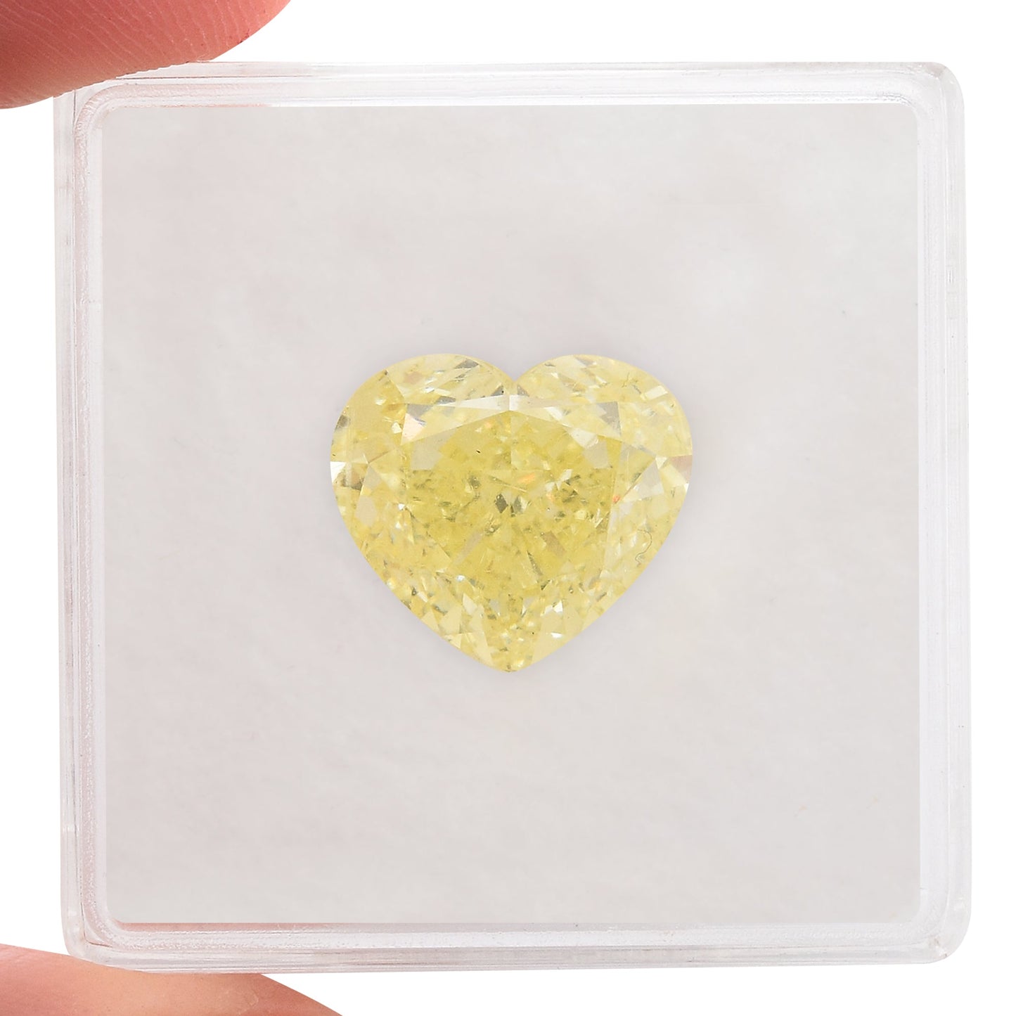 5,56 Karat Fancy Light Yellow Heart Diamant VVS1 GIA