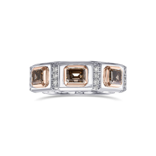 Herrenring aus edlem Braun mit drei Diamanten