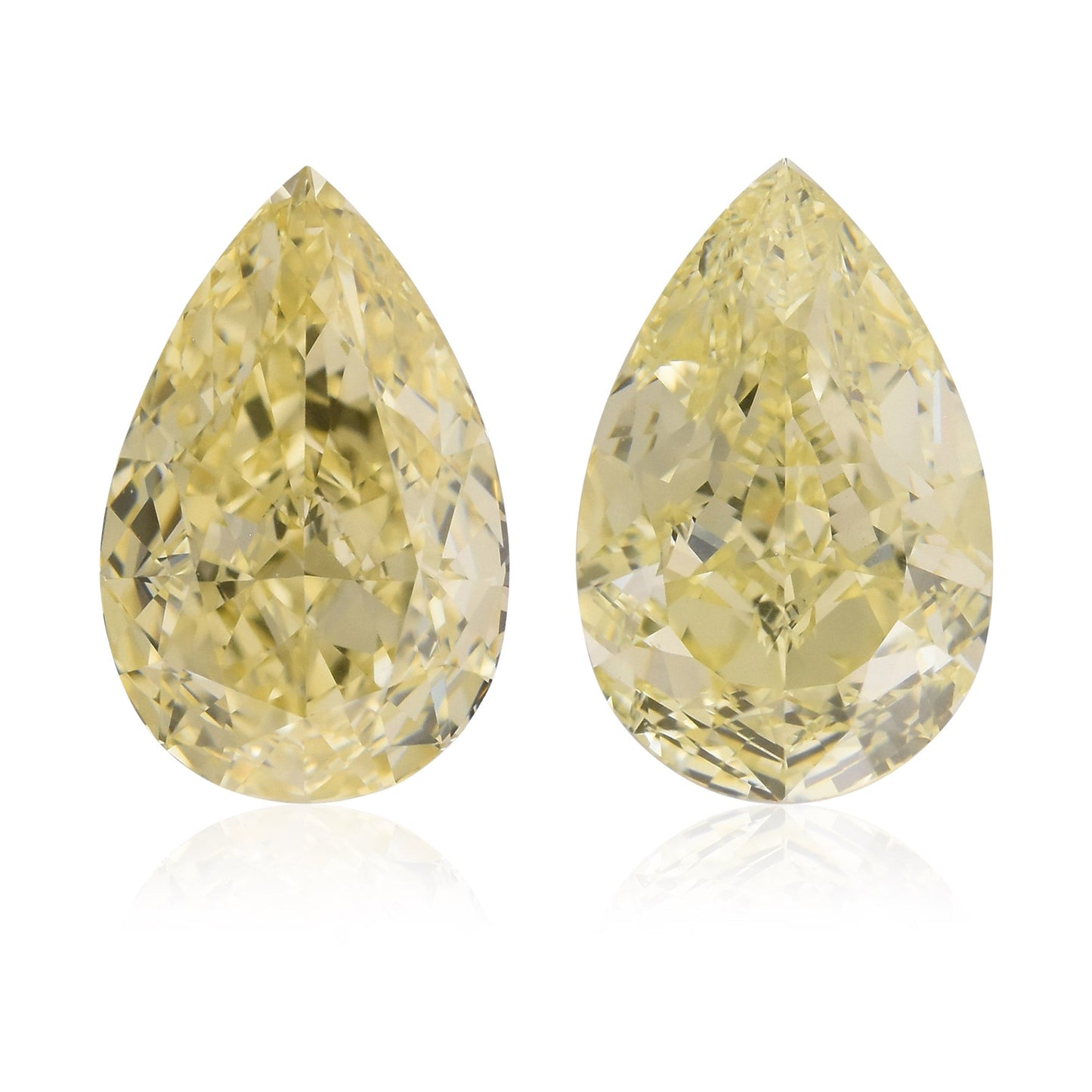 4,03 Karat hellgelbe Birnendiamanten VS1