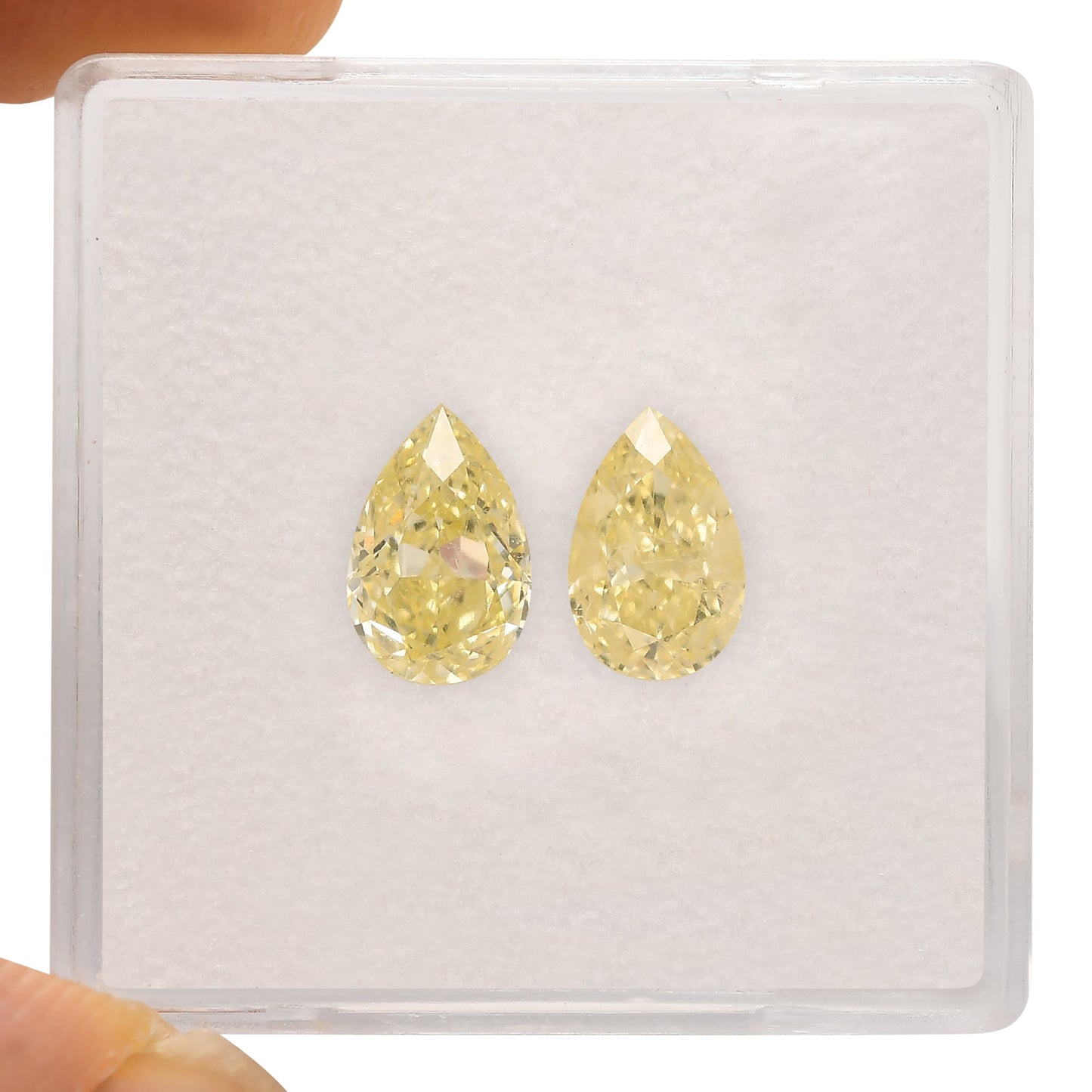 2,07 Karat Fancy Light Yellow Birnenförmige Diamanten VVS1
