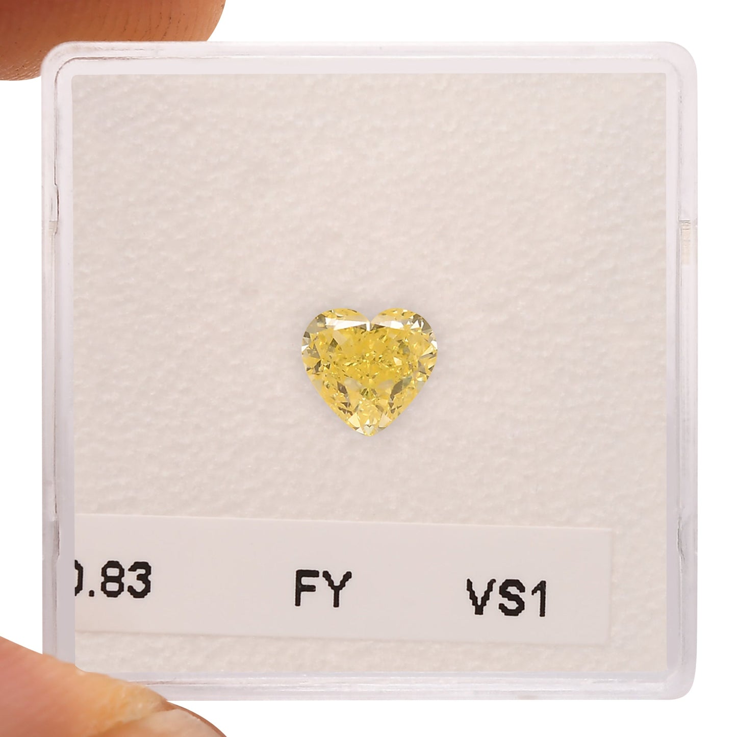 0,83 Karat Fancy Yellow Heart Diamant VS1 GIA