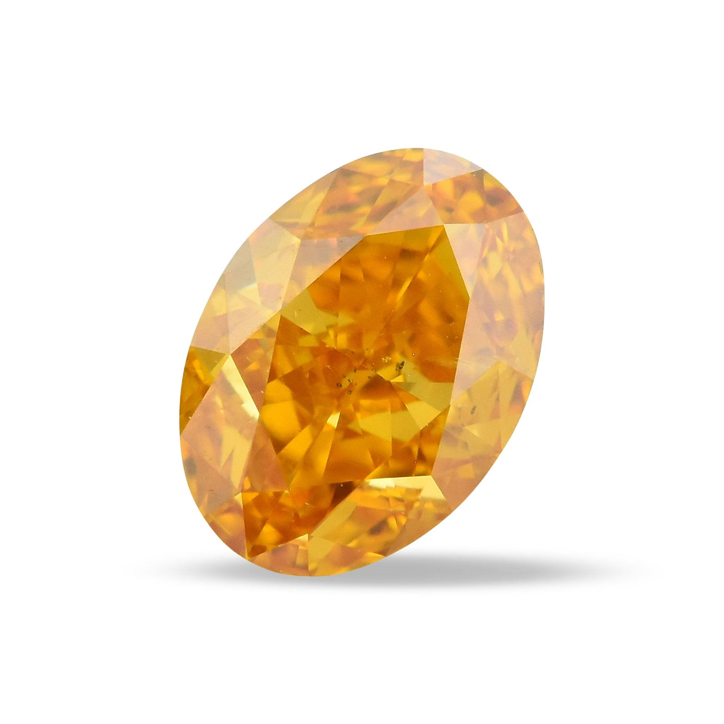 0,71 Karat Fancy Vivid Yellowish Orange Ovaler Diamant SI2 GIA