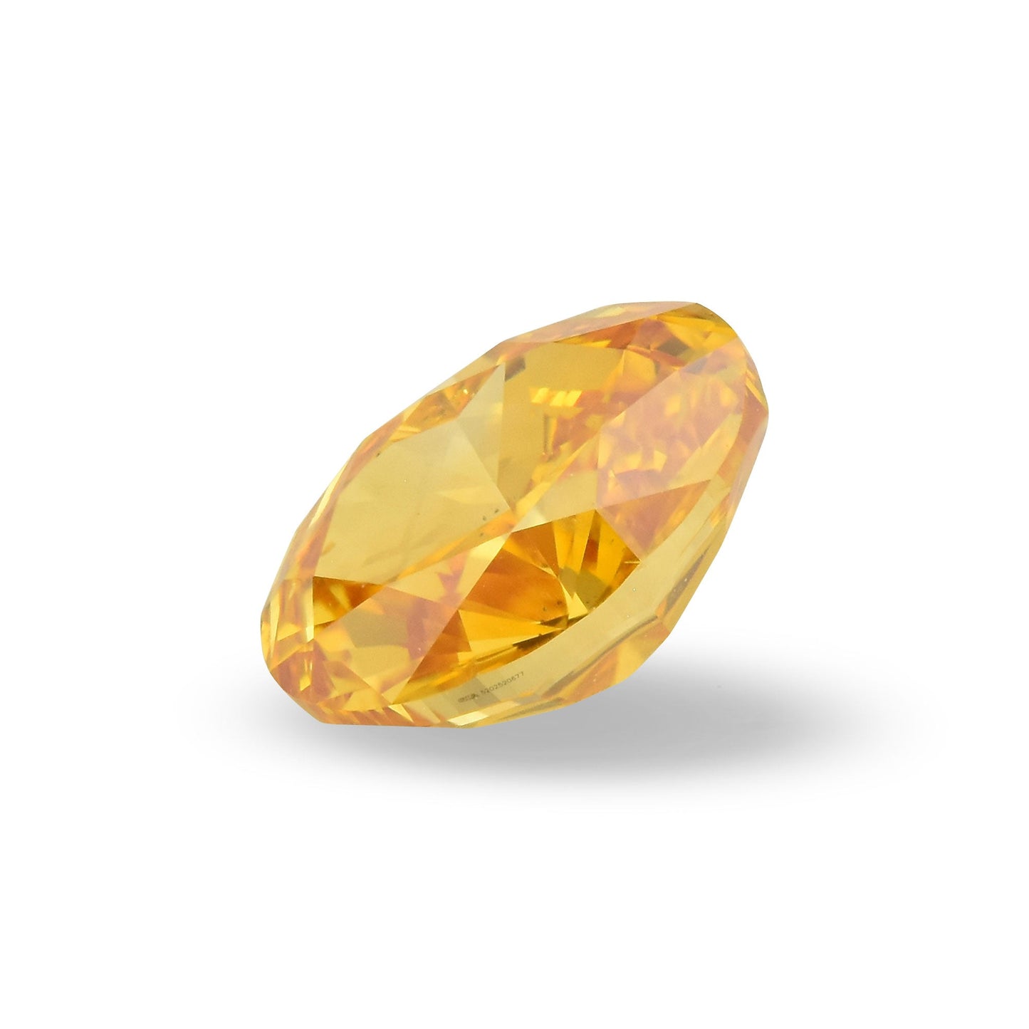 0,71 Karat Fancy Vivid Yellowish Orange Ovaler Diamant SI2 GIA