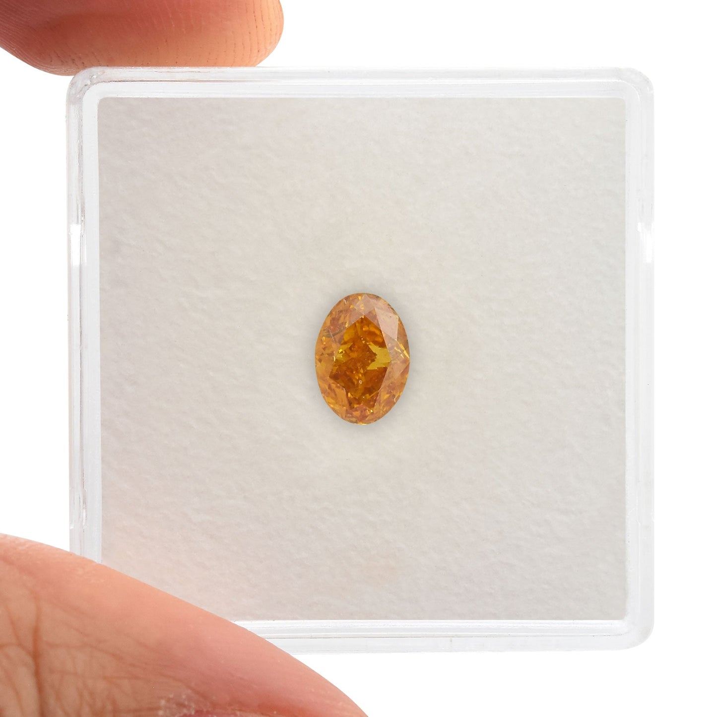 0,71 Karat Fancy Vivid Yellowish Orange Ovaler Diamant SI2 GIA