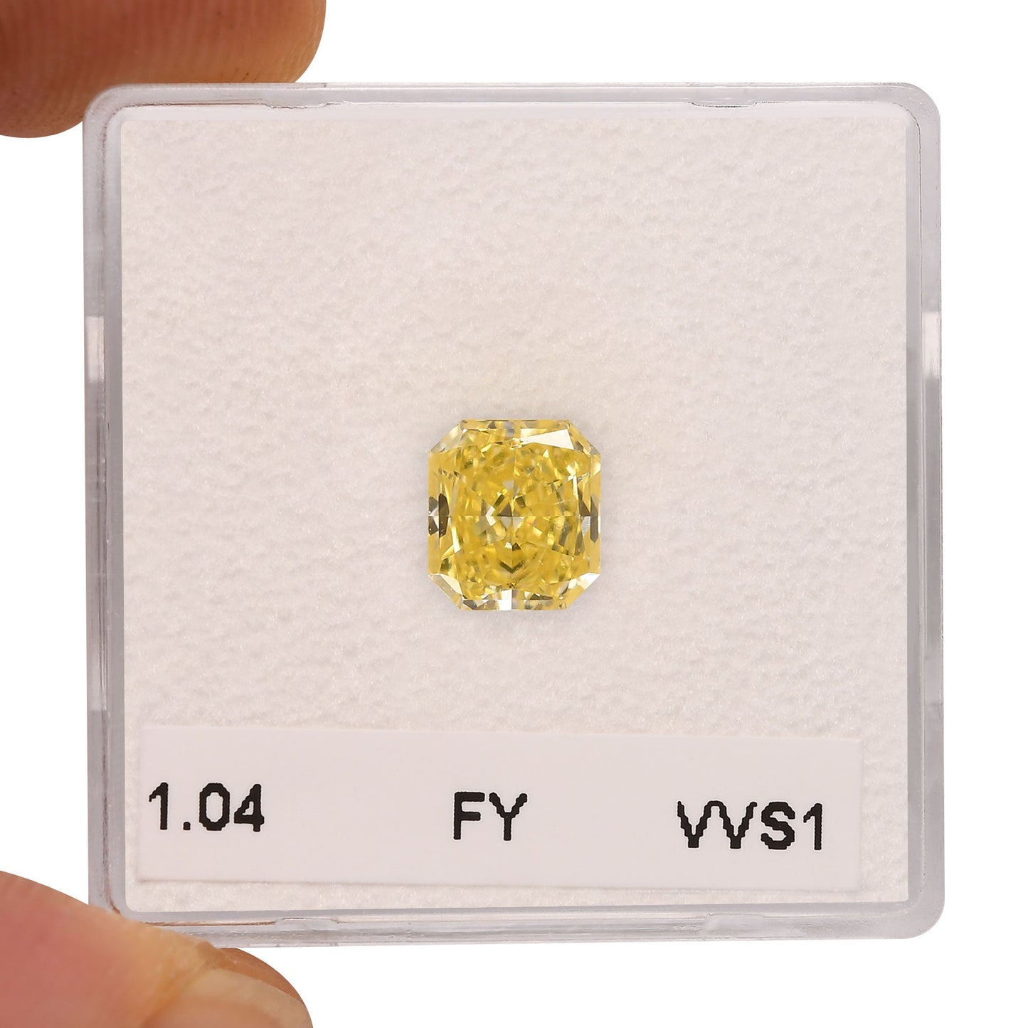 1,04 Karat Fancy Yellow Radiant VVS1 GIA