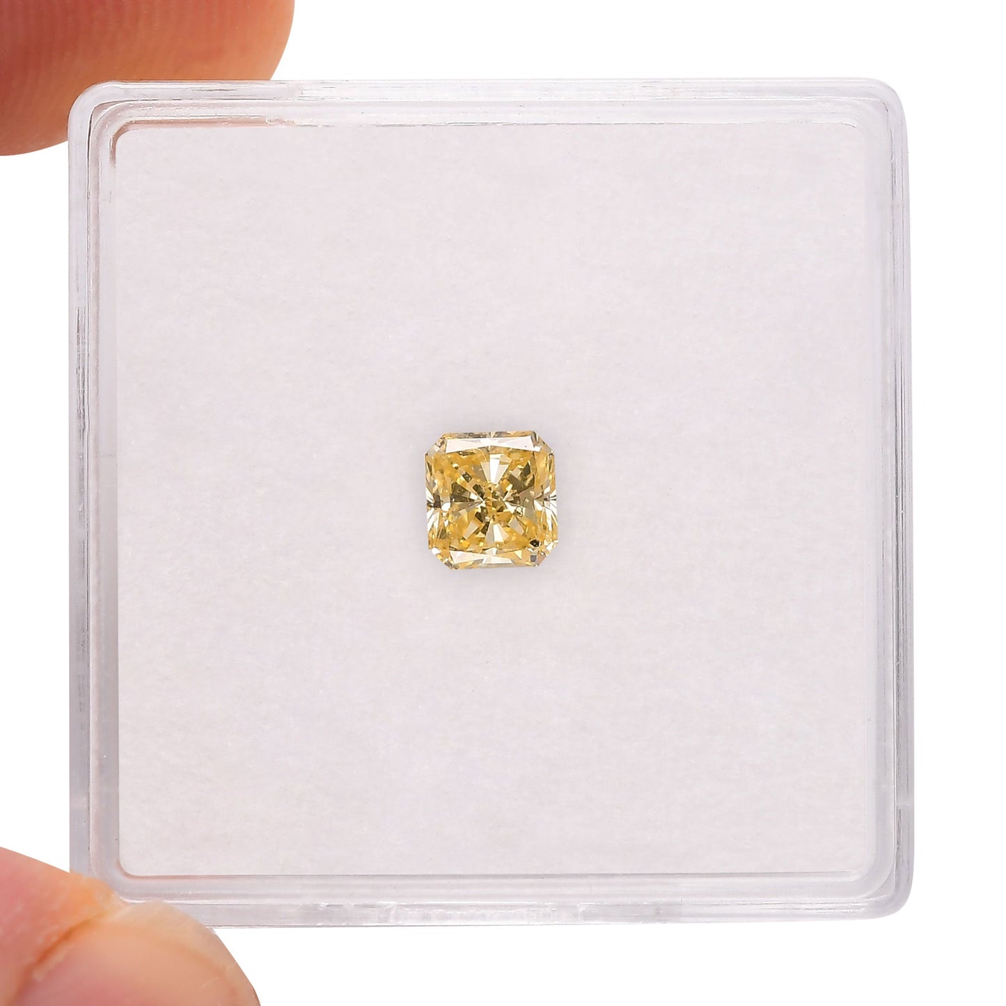 0,51 Karat Fancy Yellow Radiant SI2 GIA
