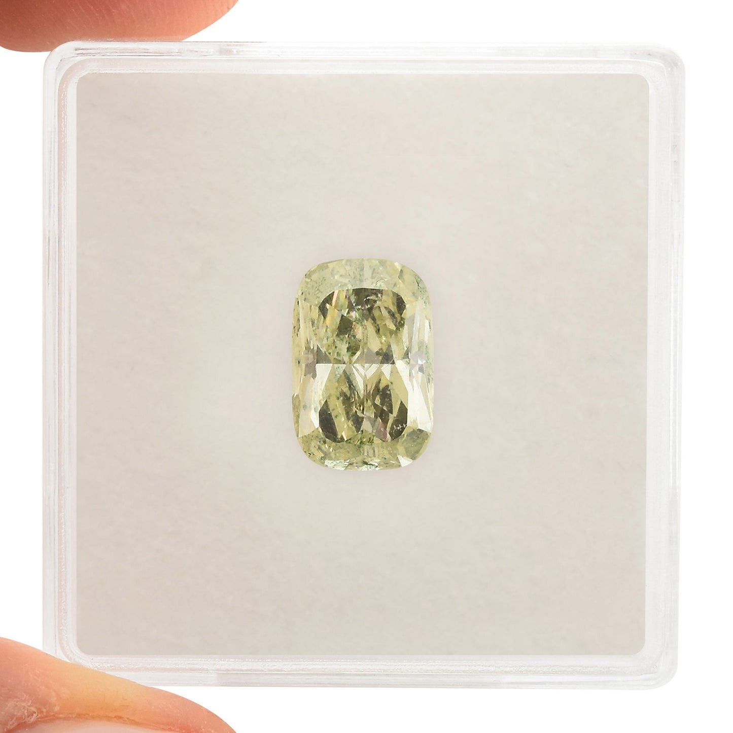 2,02 Karat Fancy Yellow Green Cushion Diamond SI1 GIA