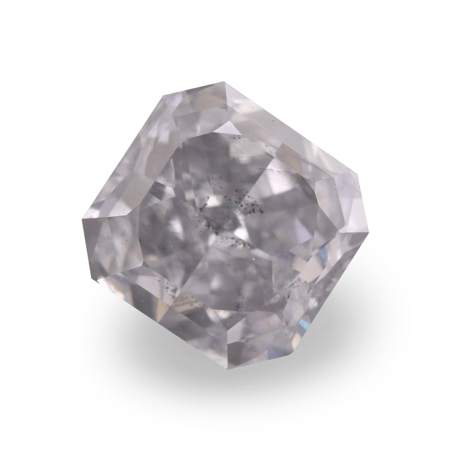0,89 Karat Fancy Light Gray Blue Radiant Diamond (I1) GIA