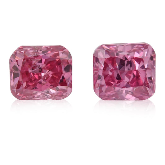 0,12 Karat Fancy Vivid Purplish Pink Cushion Diamonds (VS)