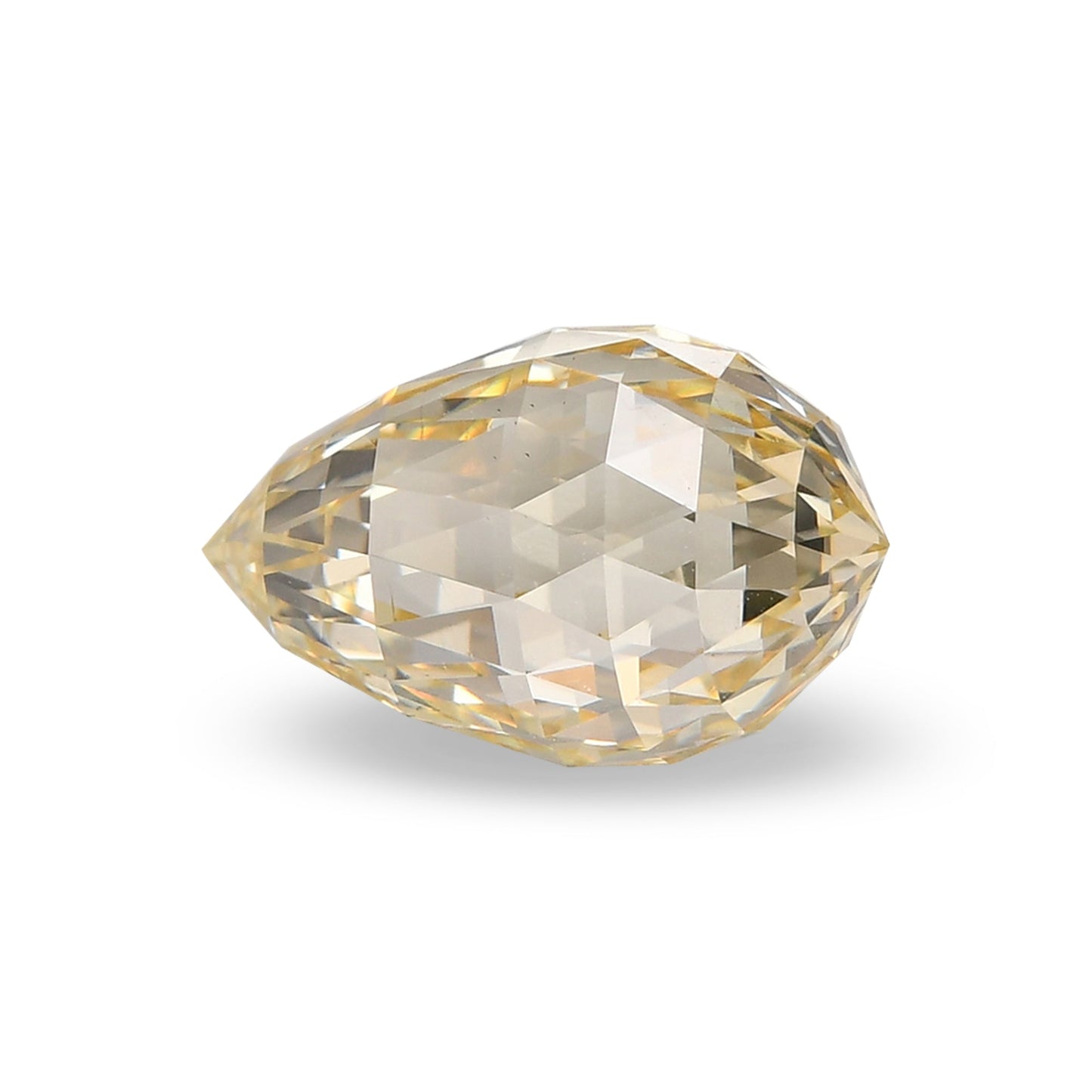 5,06 Karat Fancy Light Brownish Yellow Briolette Diamant SI1 GIA