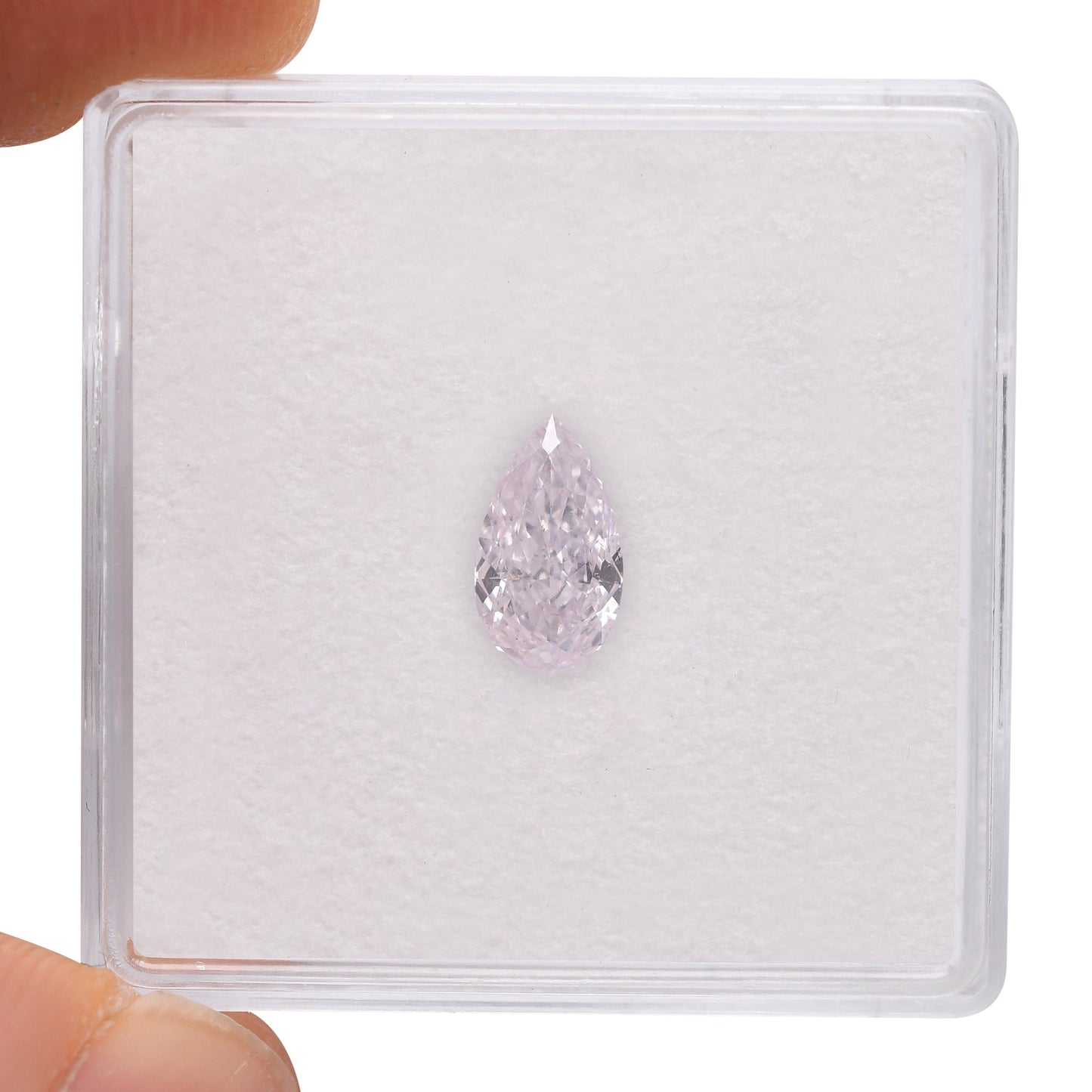 0,72 Karat sehr hellrosa birnenförmiger Diamant SI1 GIA