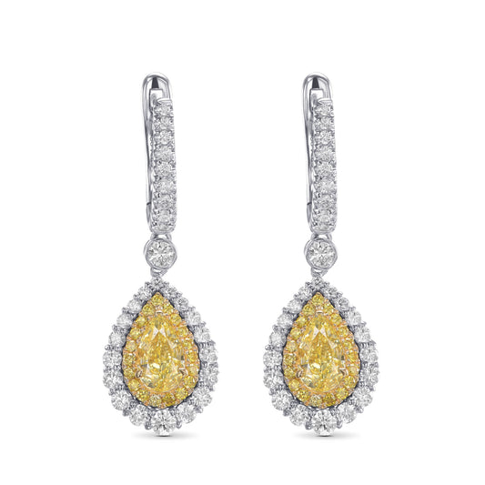 Ohrringe mit Halo-Fassung und intensivem Gelbton, birnenförmiger Diamant.