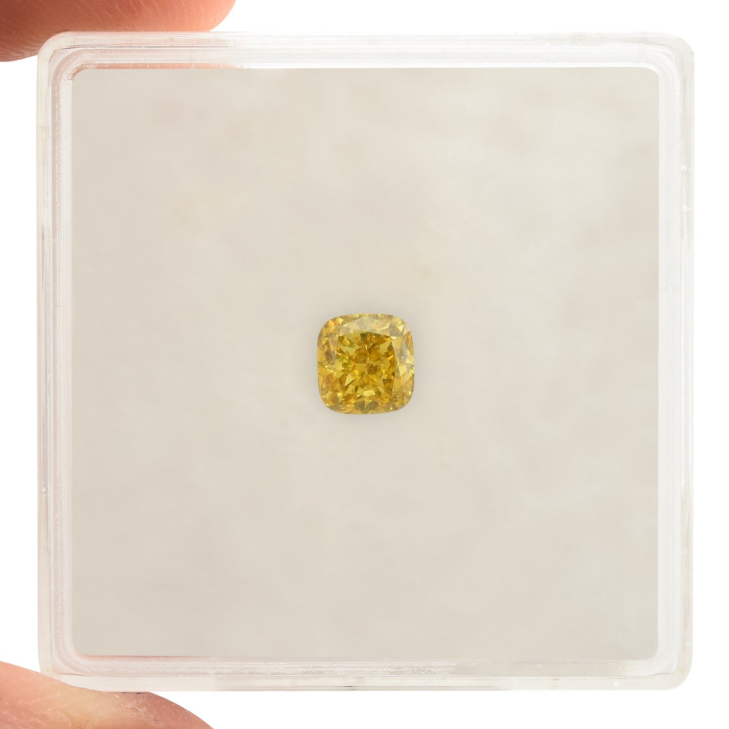 0,45 Karat Fancy Deep Orange Yellow Cushion Diamond SI1 GIA