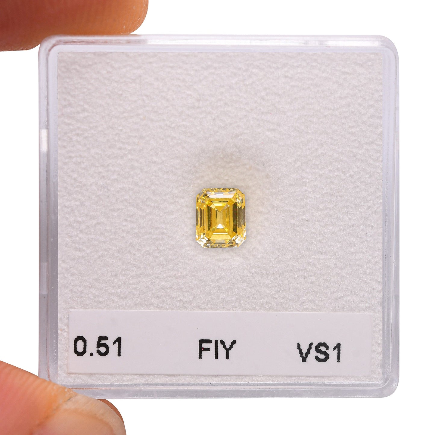 0,51 Karat Fancy Intense Yellow Emerald Diamond VS1 GIA
