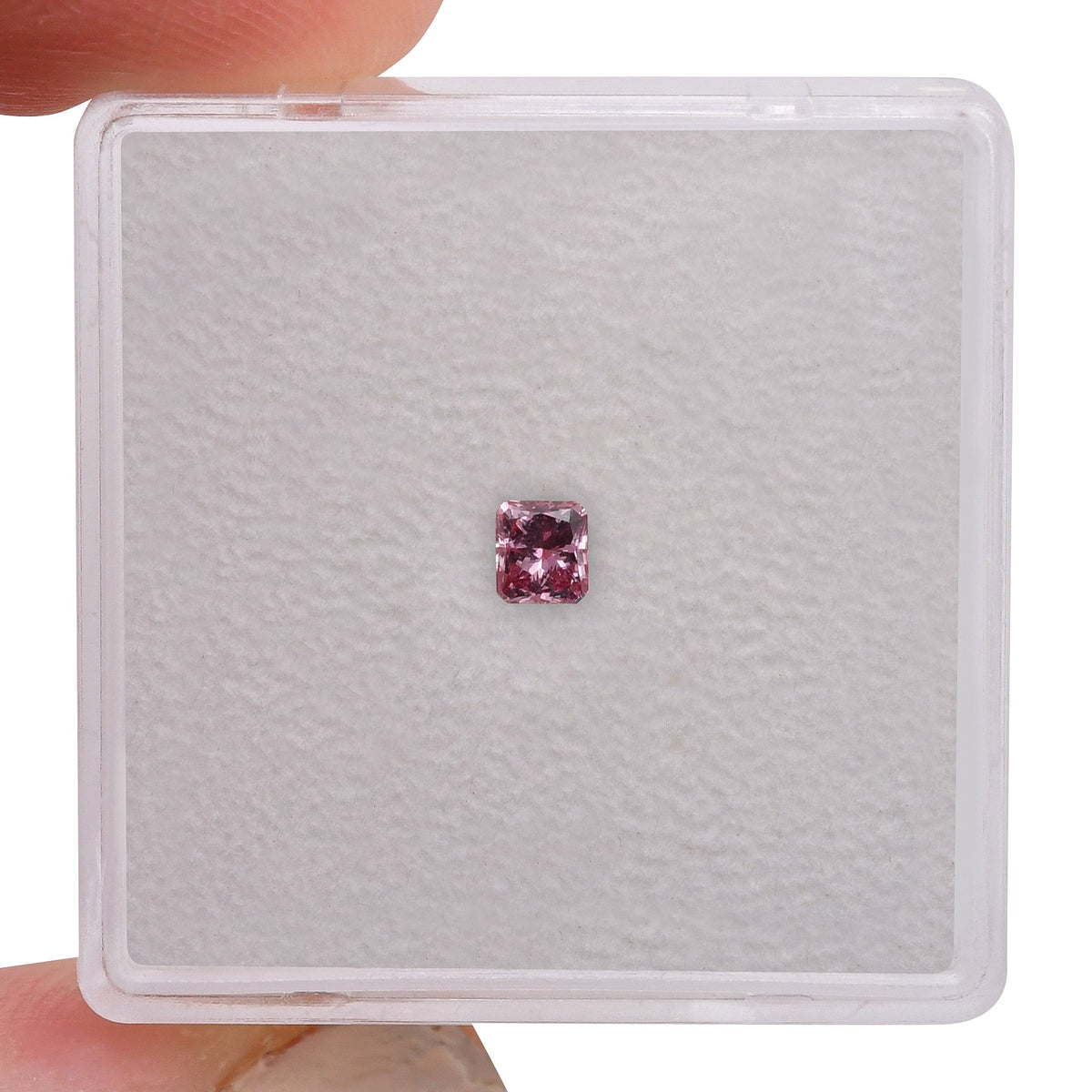0,14 Karat Fancy Intense Purplish Pink Radiant (SI1) GIA