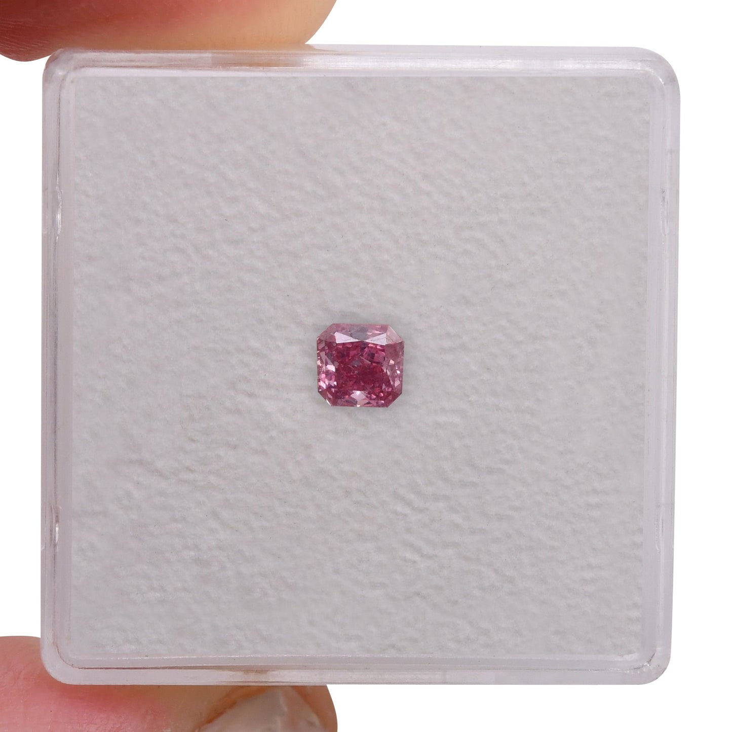 0,26 Karat Fancy Vivid Purplish Pink Radiant Argyle Diamant VS2 GIA