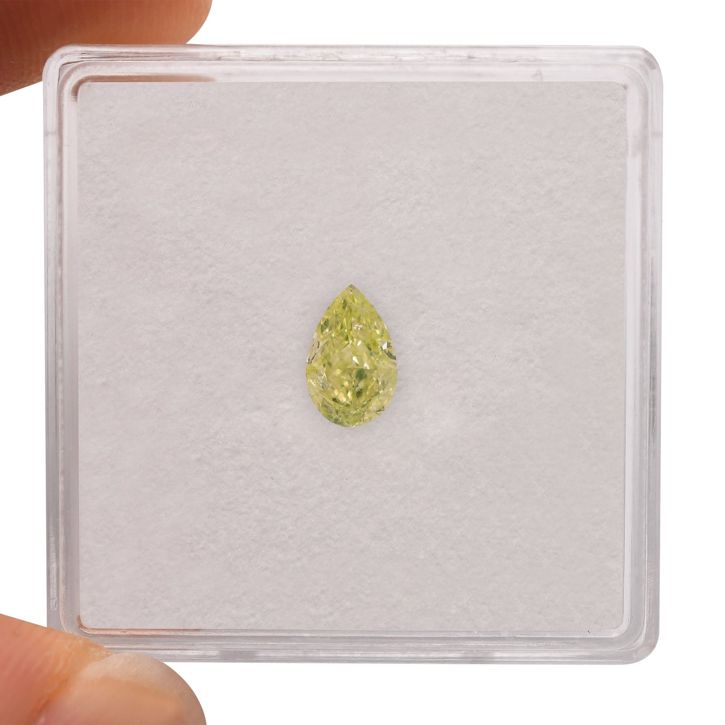 0,52 Karat Fancy Light Greenish Yellow Birnenförmiger Diamant (GIA)