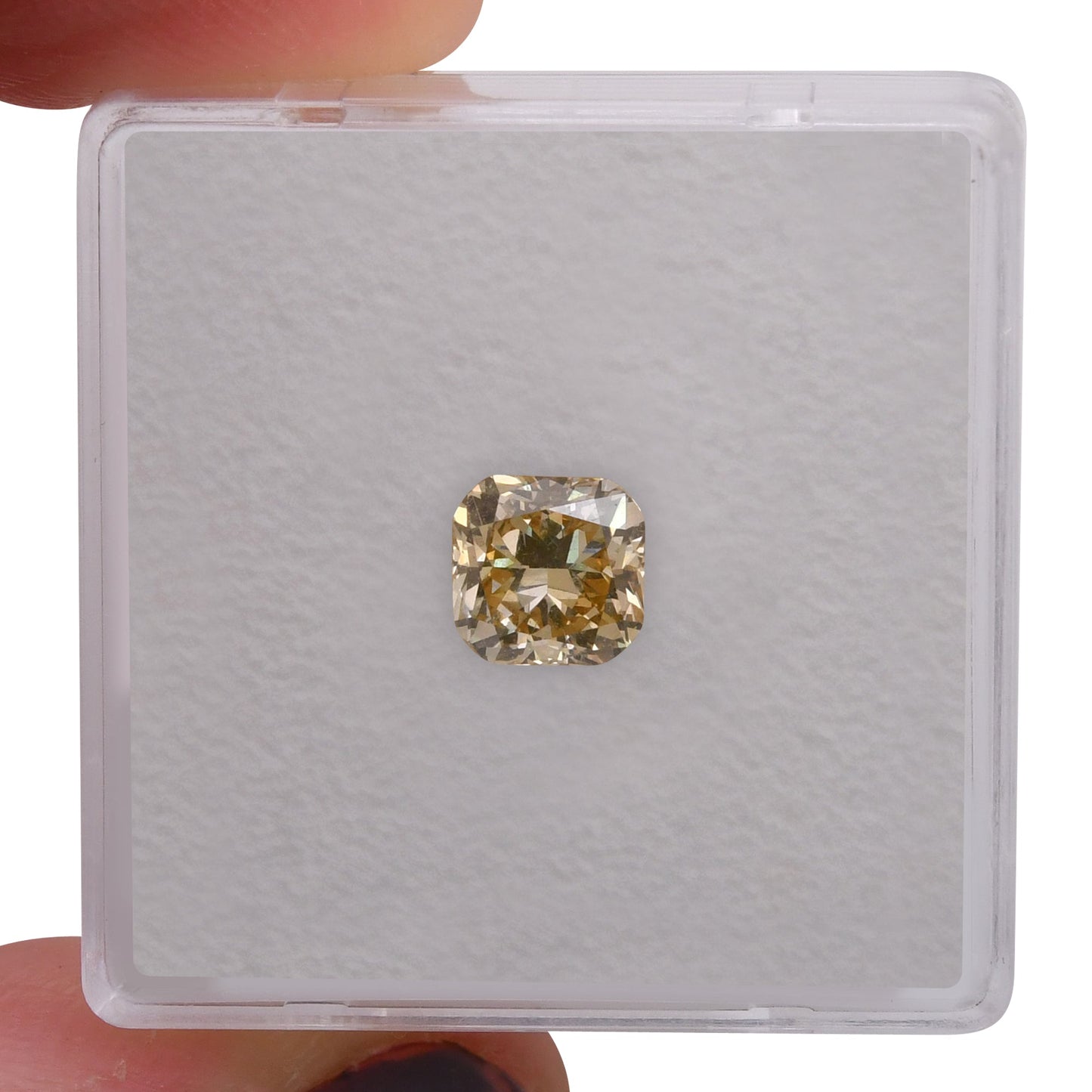 1,08 Karat Fancy Brownish Orangey Yellow Cushion Diamond VVS2 GIA