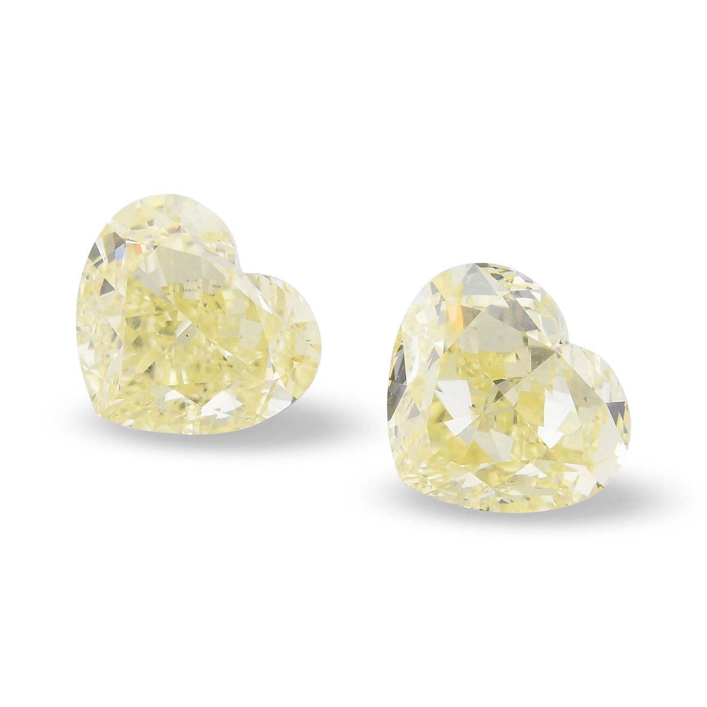 3,29 Karat Fancy Light Yellow Herz-Diamanten VS2