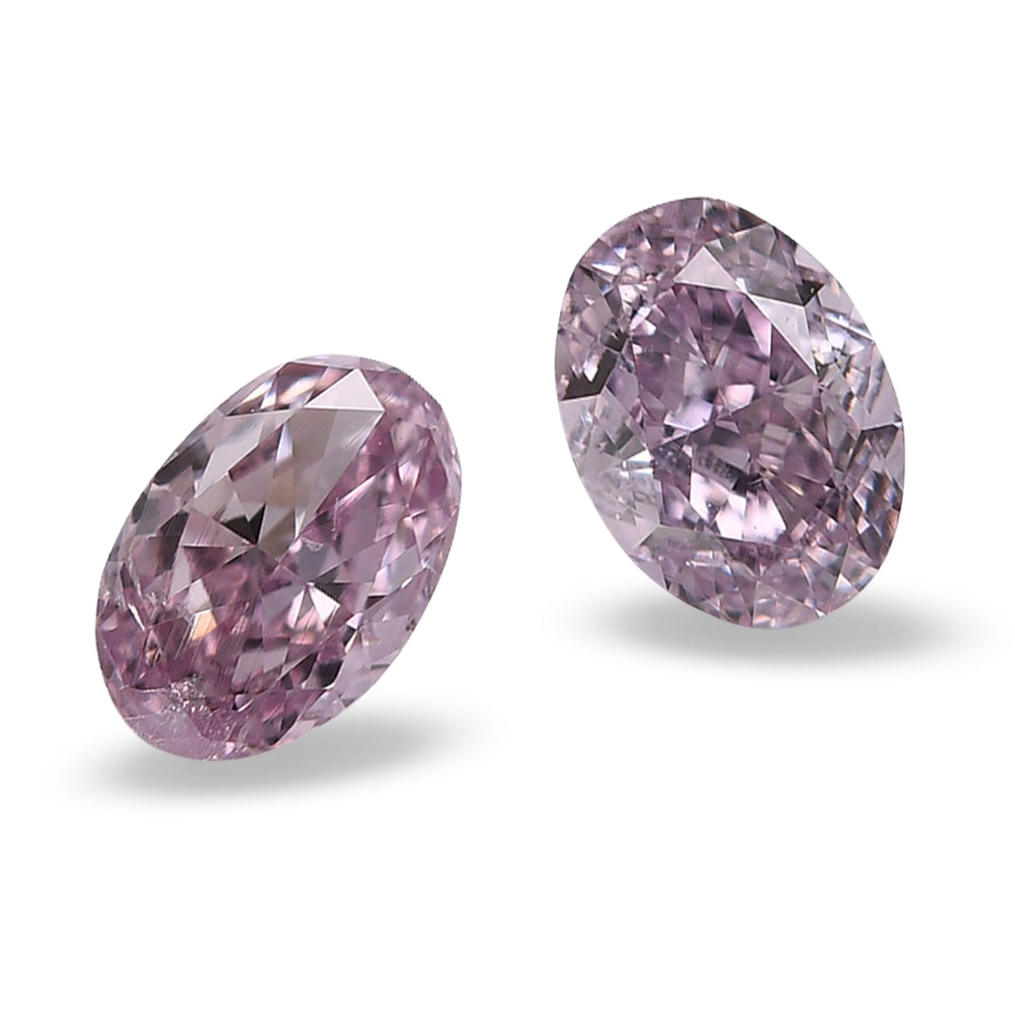 0,51 Karat Fancy Purplish Pink Oval Diamonds I1
