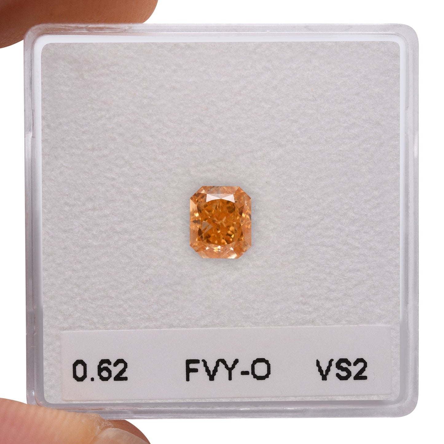 0,62 Karat Fancy Vivid Yellowish Orange Radiant Diamant VS2 GIA
