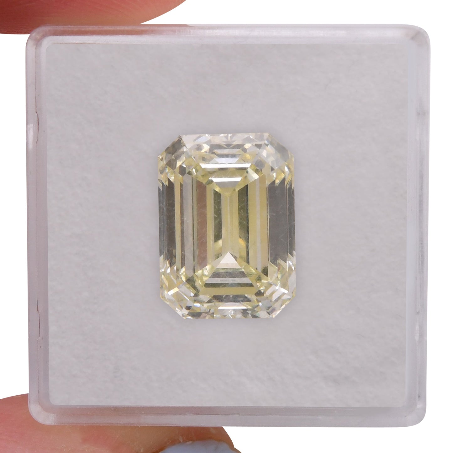 8,03 Karat Q-R Smaragd-Diamant VS1 GIA